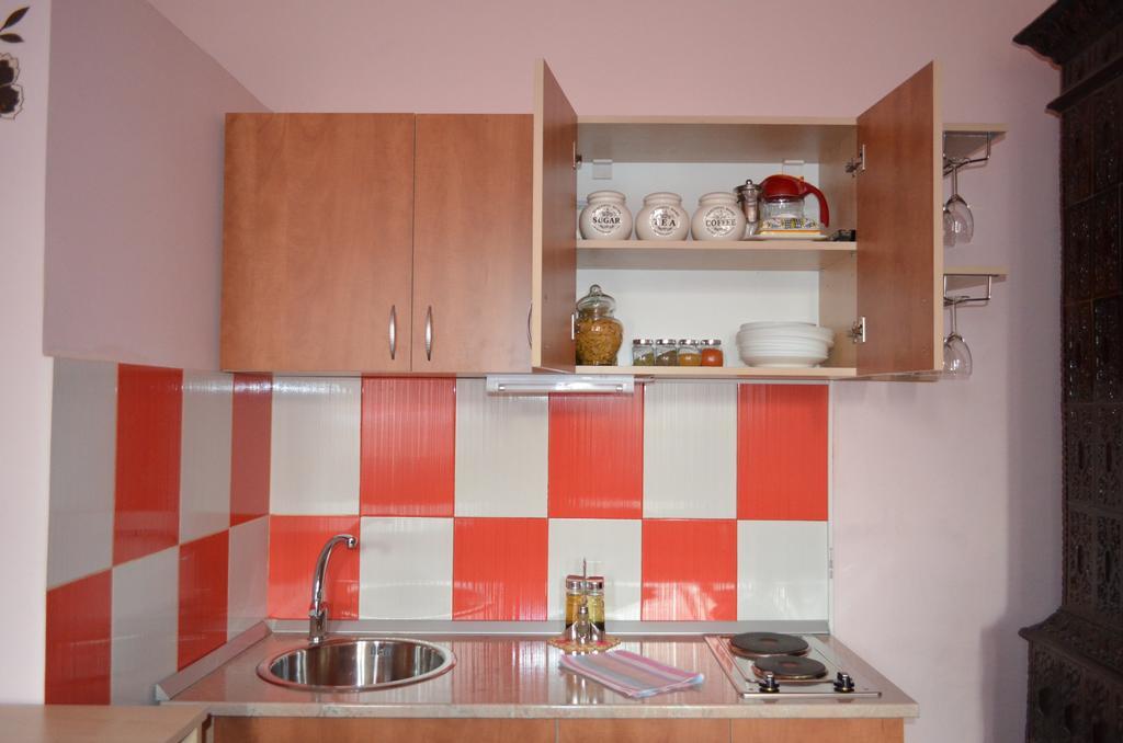 Cosy Studio Apartment Клуж-Напока Екстериор снимка